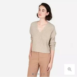 Everlane Ribbed Wool Cashmere Crop V-Neck